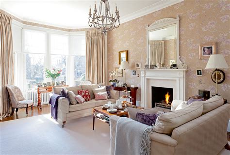 edwardian style interior design.